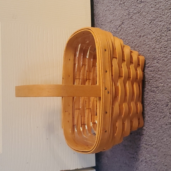 Longaberger Basket - Picture 1 of 4